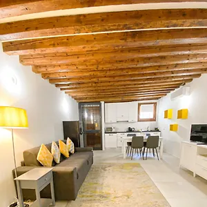 Appartement Isa Lovely In, Venise